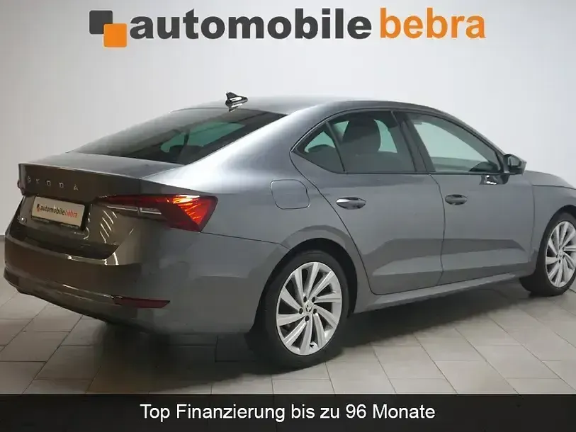 Gebraucht Skoda Octavia Ambition 150 PS (110 kW) 2023 Grau Limousine
