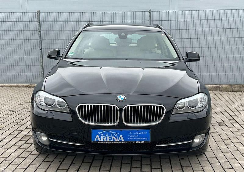 Gebraucht BMW 525 218 PS (160 kW) 2012 Schwarz Kombi