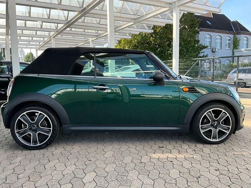 Grün Gebraucht 2012 Mini One Cabriolet Cabrio | 6.950 € (Fairer Preis) - Bild 1/4