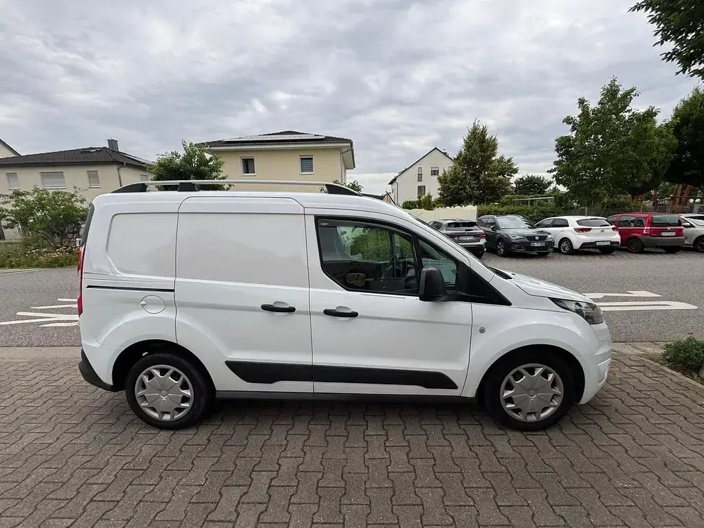 Gebraucht Ford Transit Connect 116 PS (85 kW) 2015 Weiß Van / Kleinbus