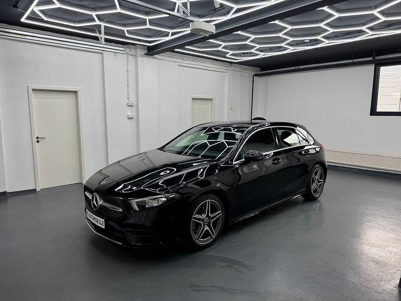 Schwarz Gebraucht 2018 Mercedes A200 AMG Limousine | 20.490 € (Fairer Preis) - Bild 1/4
