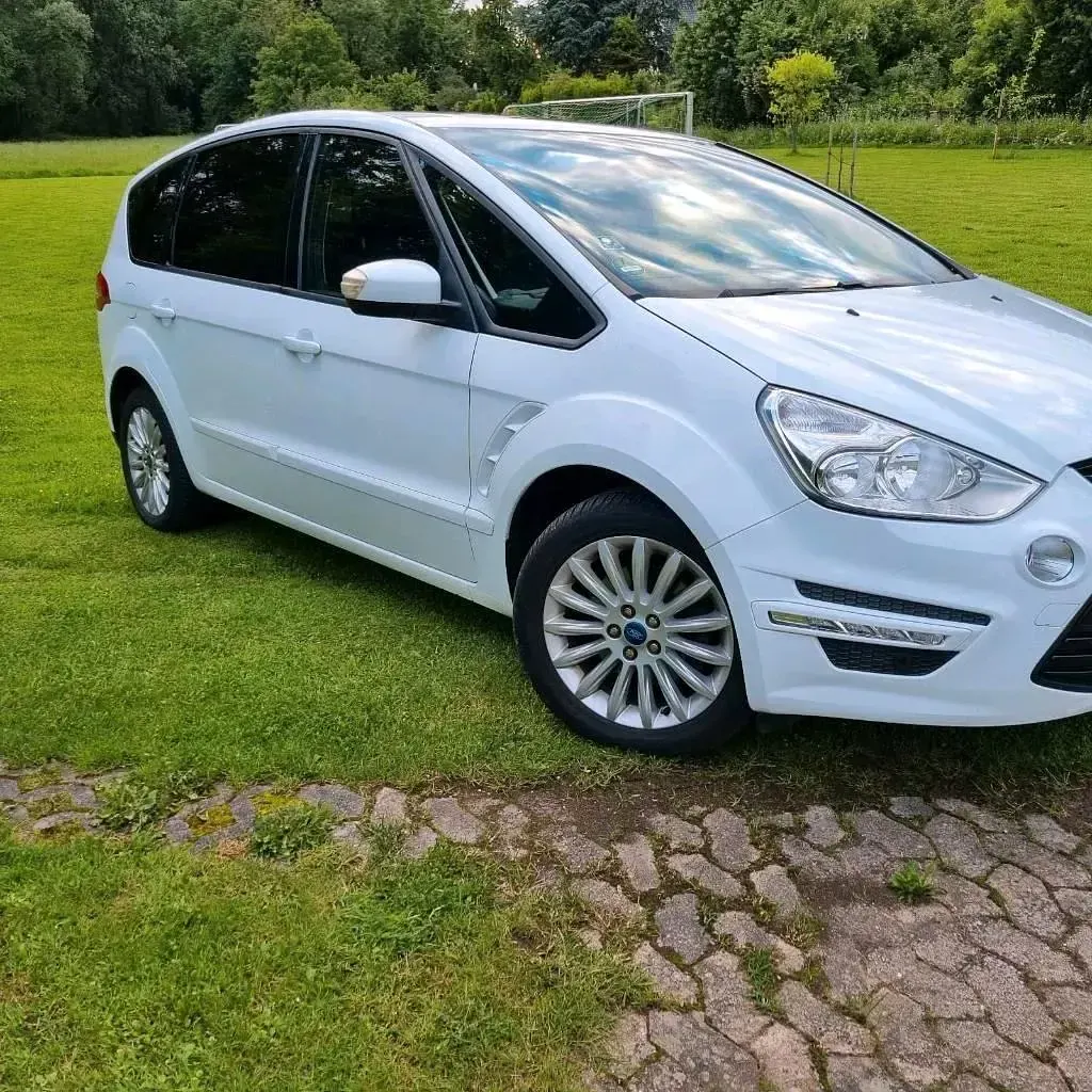 Gebraucht Ford S-MAX S 160 PS (117 kW) 2014 Weiß Van / Kleinbus