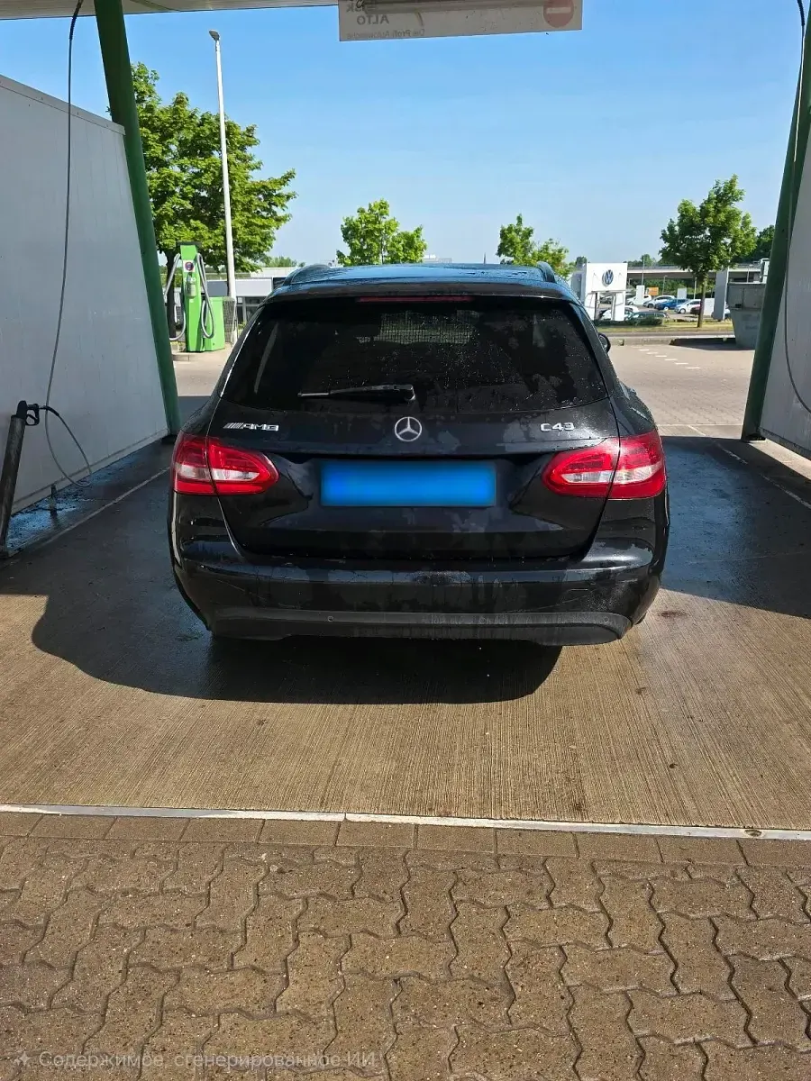 Gebraucht Mercedes C200 136 PS (100 kW) 2015 Schwarz Limousine