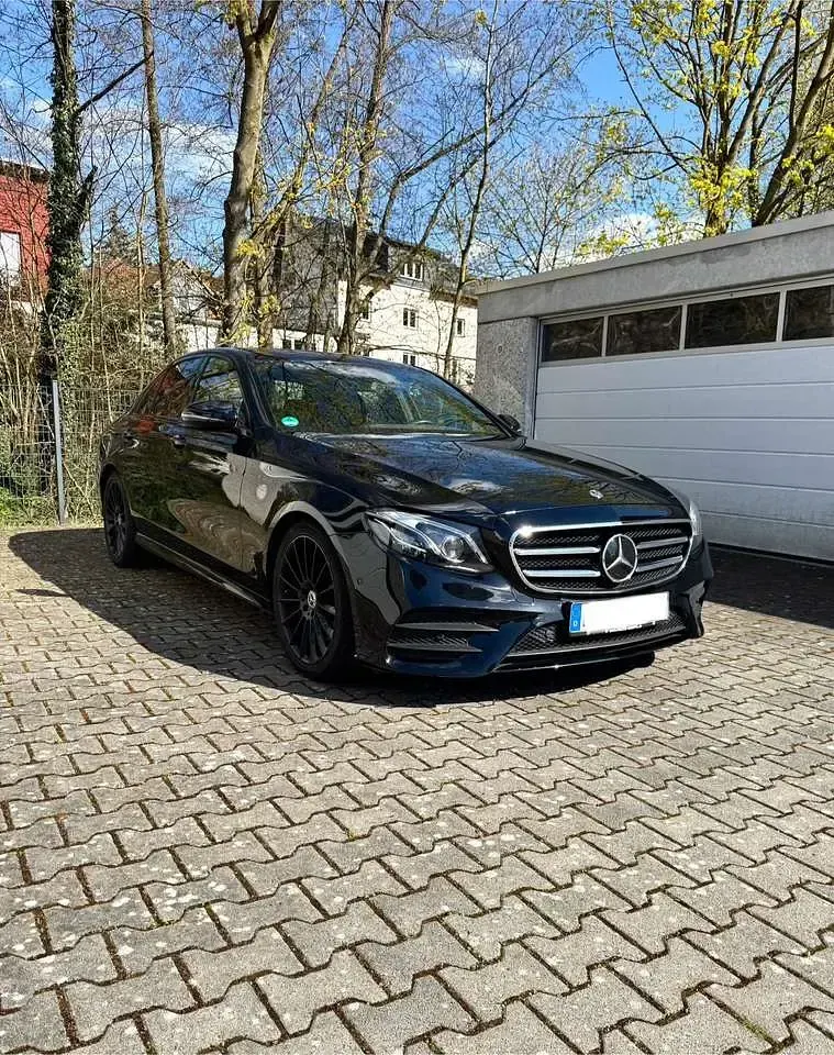 Gebraucht Mercedes E300 245 PS (180 kW) 2019 Schwarz Limousine