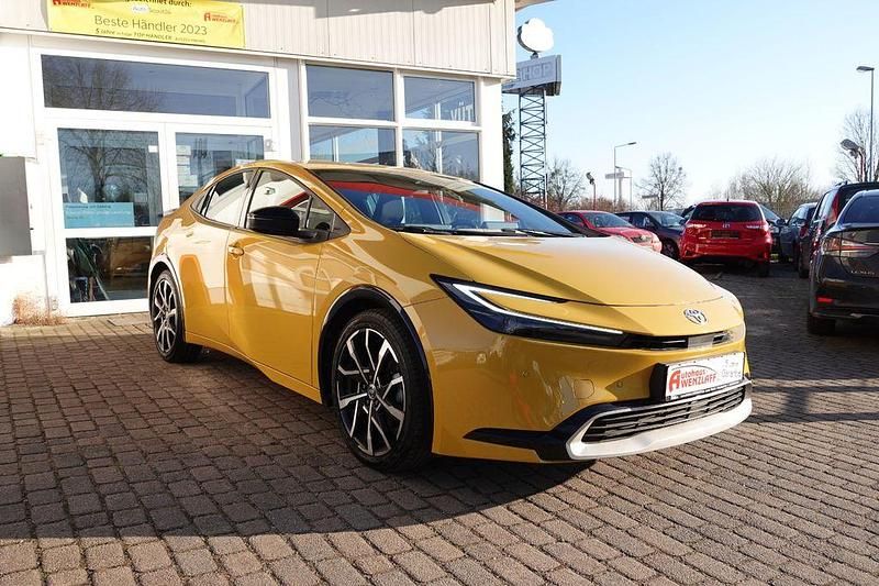 Gebraucht Toyota Prius Executive 223 PS (164 kW) 2023 Gelb Limousine