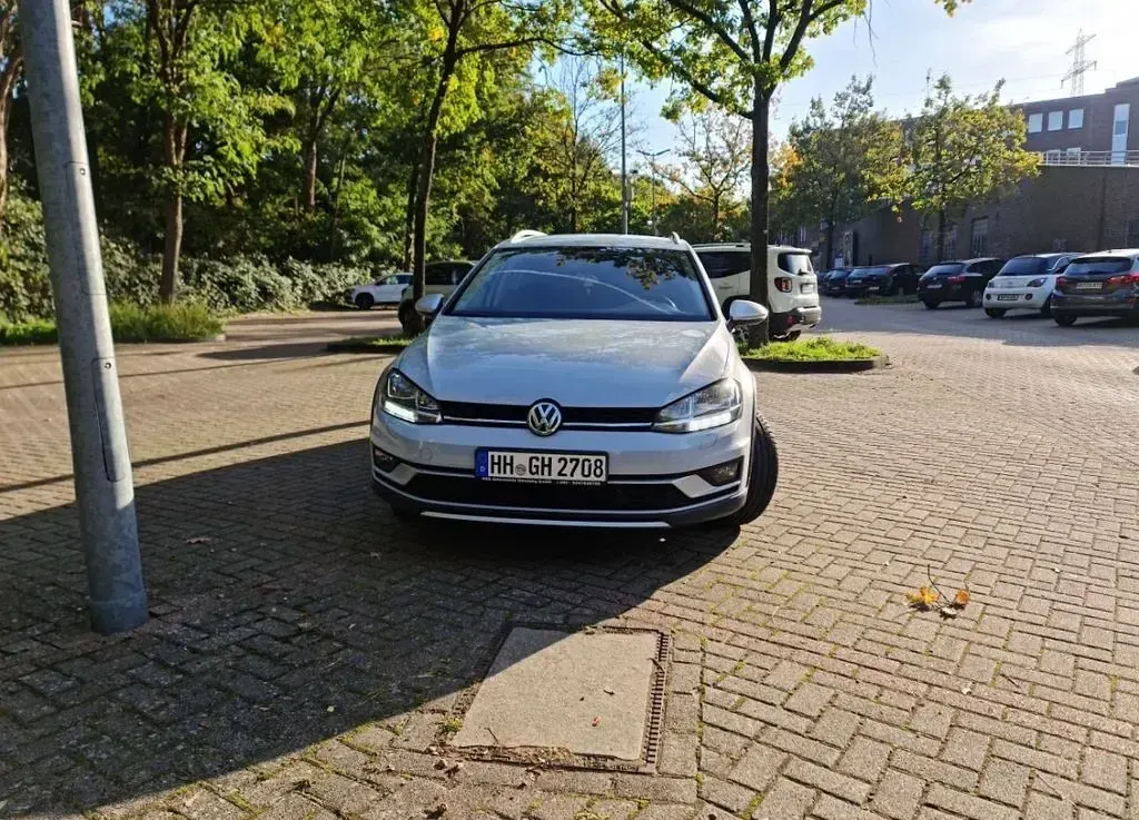 Gebraucht VW Golf Alltrack 184 PS (135 kW) 2017 Weiß Kombi