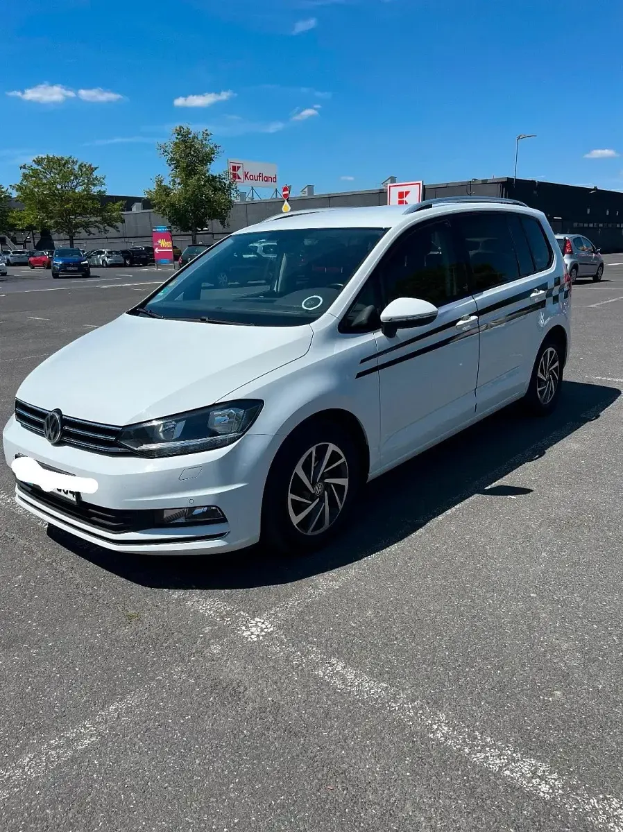 Gebraucht VW Touran 150 PS (110 kW) 2017 Weiß Van / Kleinbus