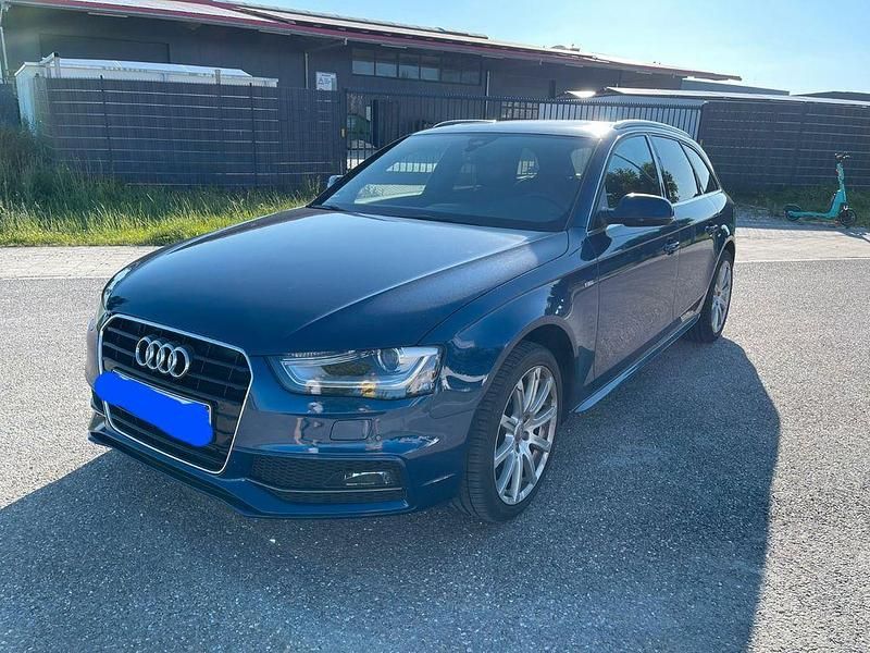 Blau Gebraucht 2014 Audi A4 S-Line Kombi | 13.999 € (Fairer Preis) - Bild 1/4