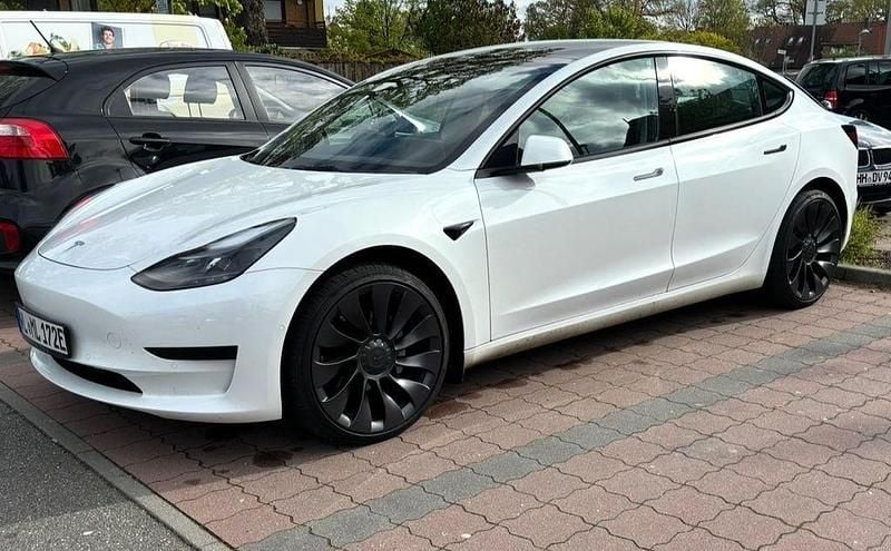 Gebraucht Tesla Model 3 Performance 239 kW (325 PS) 2022 Weiß Limousine