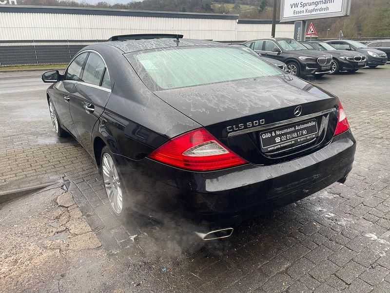 Gebraucht Mercedes CLS500 AMG 387 PS (284 kW) 2010 Schwarz Limousine