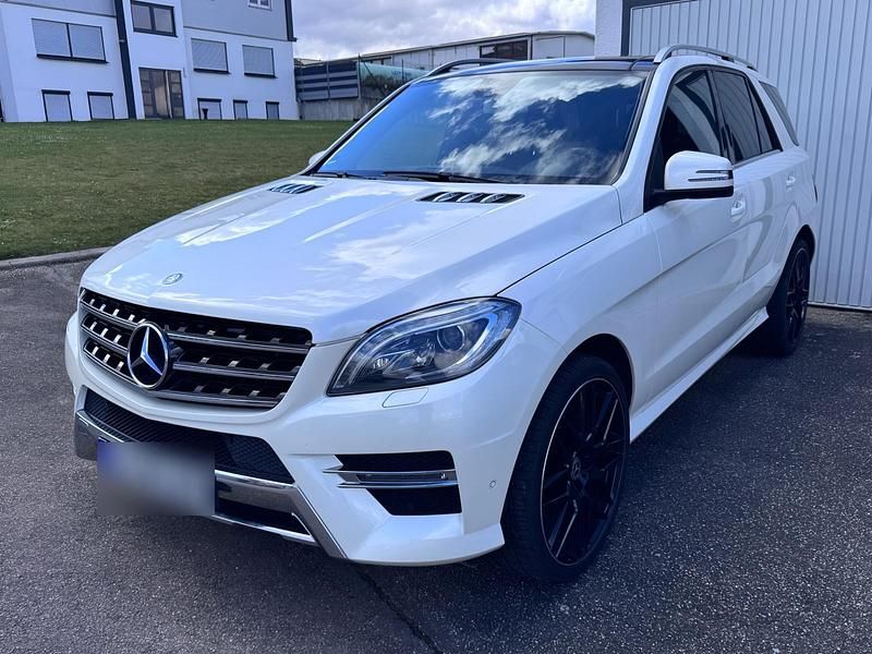 Gebraucht Mercedes ML350 258 PS (189 kW) 2013 Weiß SUV