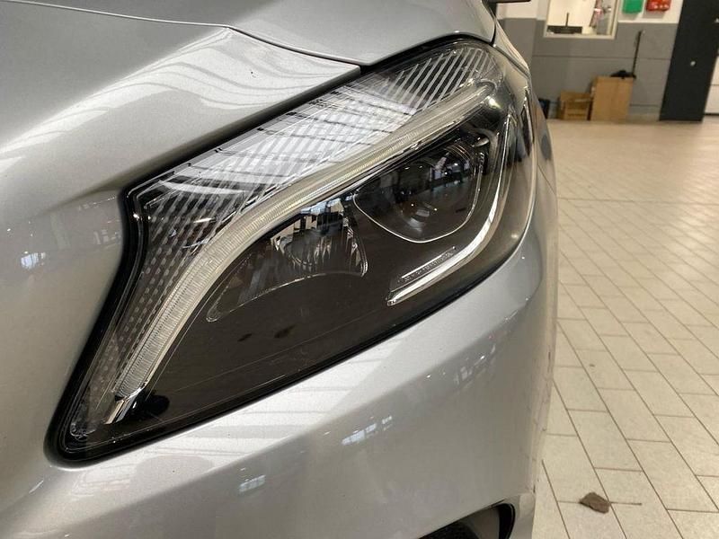 Gebraucht Mercedes A200 AMG 156 PS (114 kW) 2017 Silber Limousine