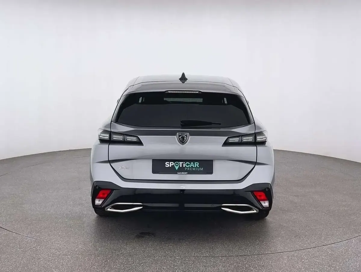 Gebraucht Peugeot 308 Allure 131 PS (96 kW) 2023 Grau Kombi