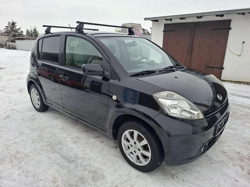 Gebraucht Daihatsu Sirion 87 PS (63 kW) 2006 Schwarz Kleinwagen