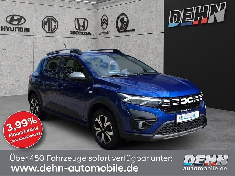 Blau Gebraucht 2023 Dacia Sandero Expression Kleinwagen | 15.950 € (Fairer Preis) - Bild 1/4