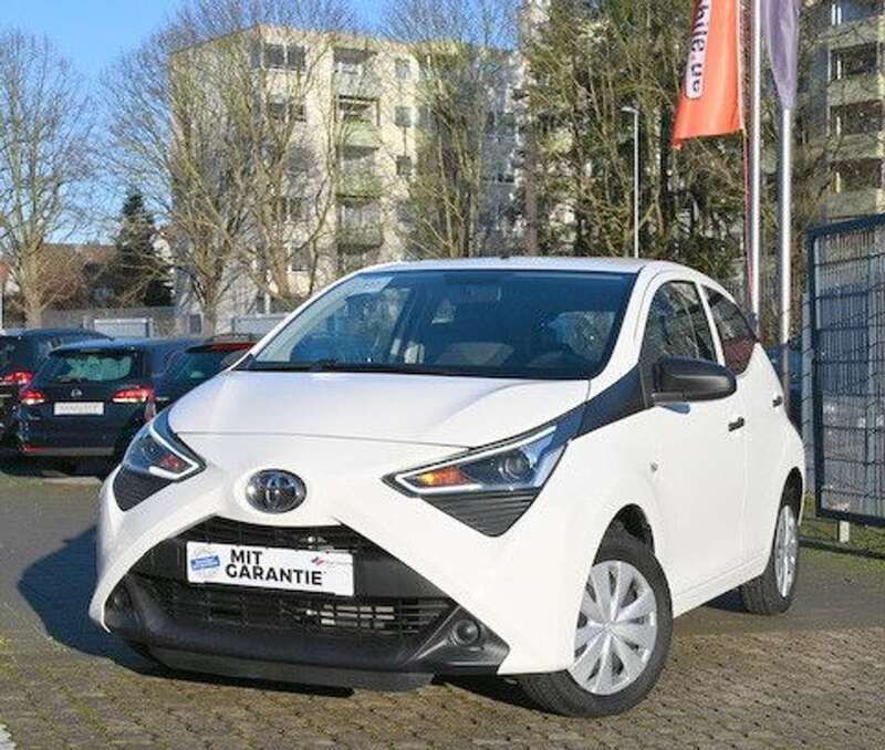 Weiß Gebraucht 2019 Toyota Aygo Kleinwagen | 9.999 € (Fairer Preis) - Bild 1/4