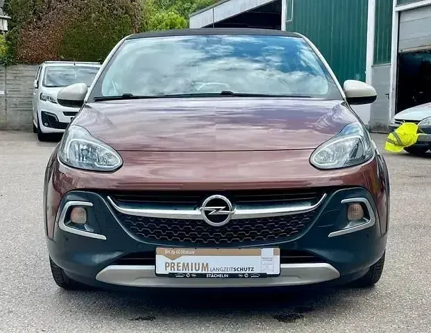 Gebraucht Opel Adam Rocks 87 PS (63 kW) 2018 Braun Kleinwagen