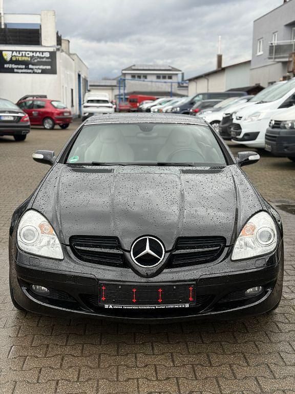 Gebraucht Mercedes SLK200 163 PS (119 kW) 2007 Schwarz Cabrio