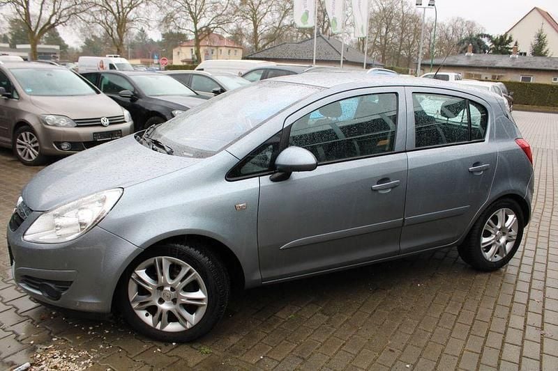 Gebraucht Opel Corsa Edition 60 PS (44 kW) 2007 Silber Kleinwagen