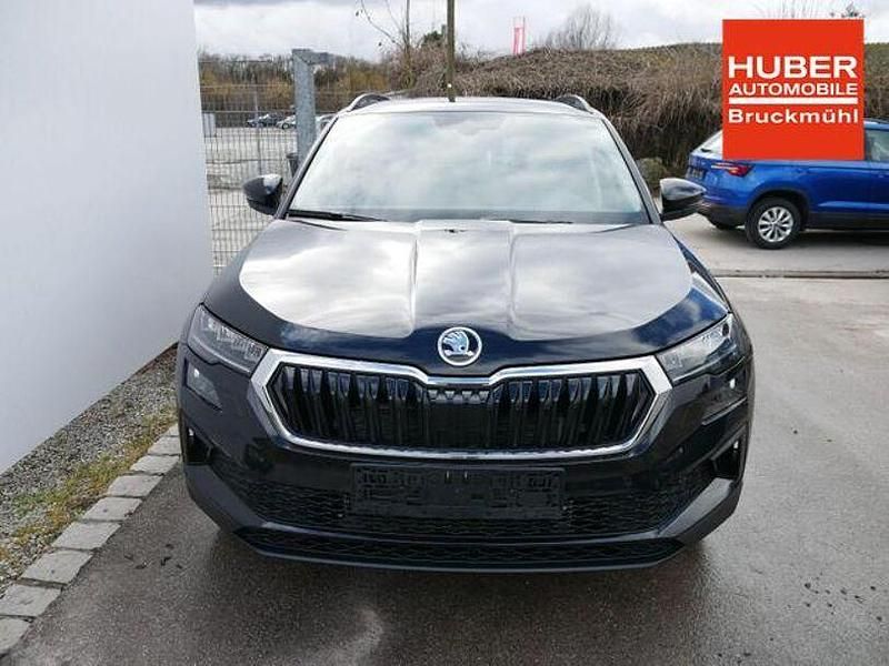 Neu Skoda Karoq Selection 150 PS (110 kW) 2025 Grau SUV