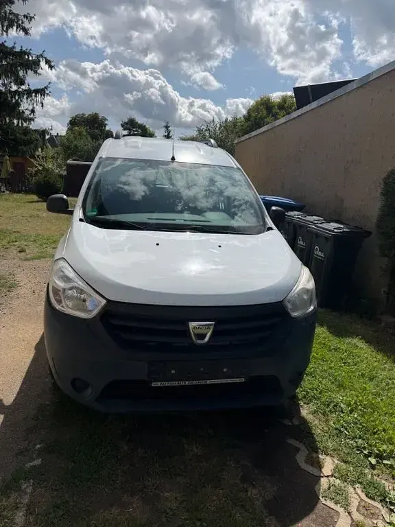 Gebraucht Dacia Dokker Essentiel 75 PS (55 kW) 2013 Weiß Van / Kleinbus