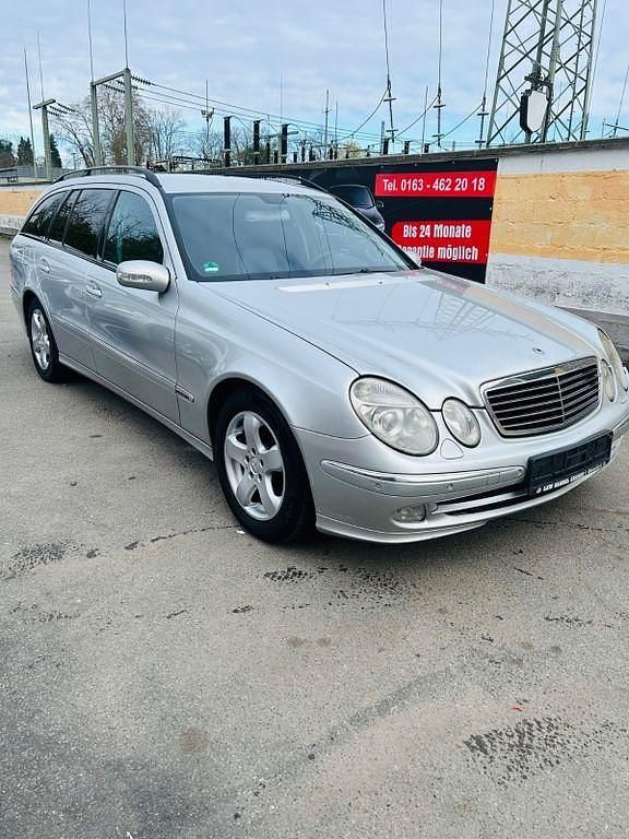 Gebraucht Mercedes E280 Avantgarde 177 PS (130 kW) 2004 Grau Limousine