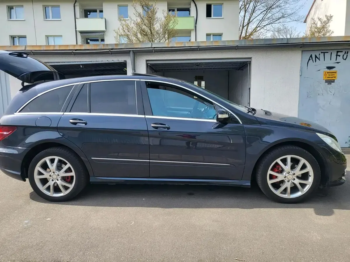 Gebraucht Mercedes R320 224 PS (164 kW) 2009 Schwarz Kombi