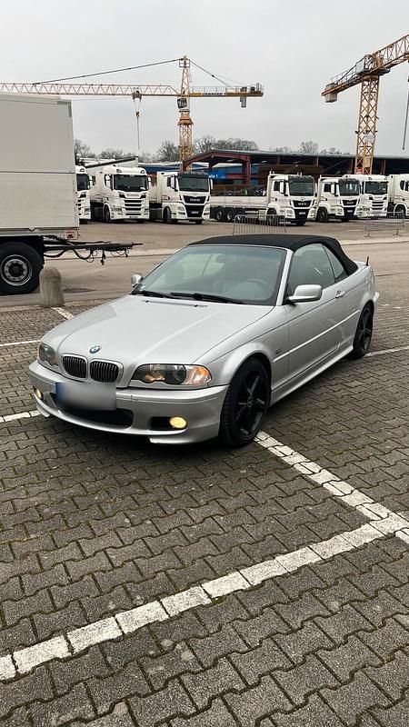 Gebraucht BMW 318 Cabriolet 143 PS (105 kW) 2003 Silber Cabrio