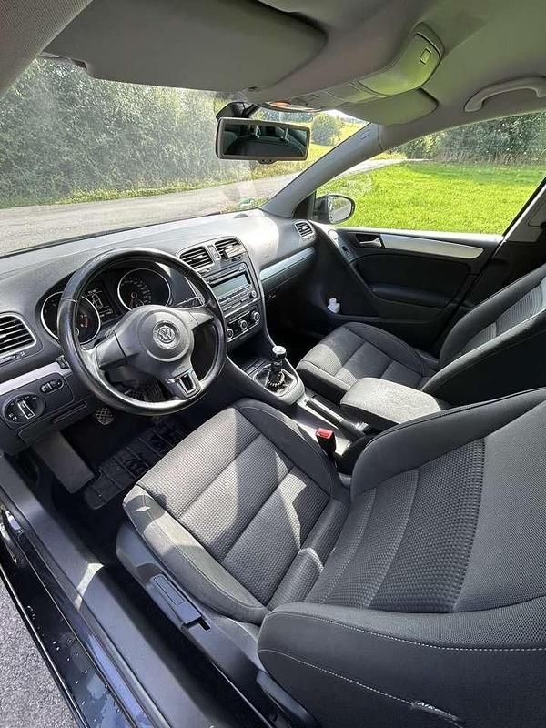 Schwarz Gebraucht 2010 VW Golf VI Team Limousine | 3.000 € (Guter Preis) - Bild 1/4
