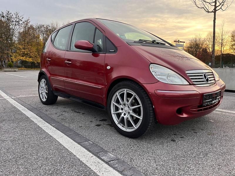 Rot Gebraucht 2001 Mercedes A170 Kleinwagen | 2.250 € - Bild 1/4