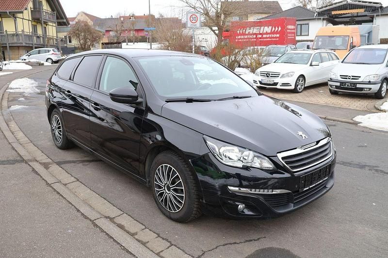 Gebraucht Peugeot 308 SW Active 120 PS (88 kW) 2015 Schwarz Kombi
