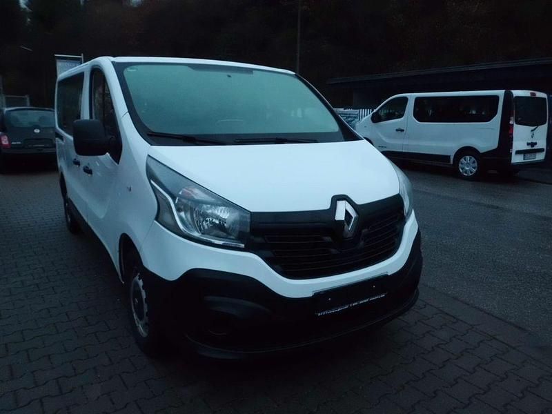 Gebraucht Renault Trafic Authentique 121 PS (88 kW) 2019 Weiß Van / Kleinbus