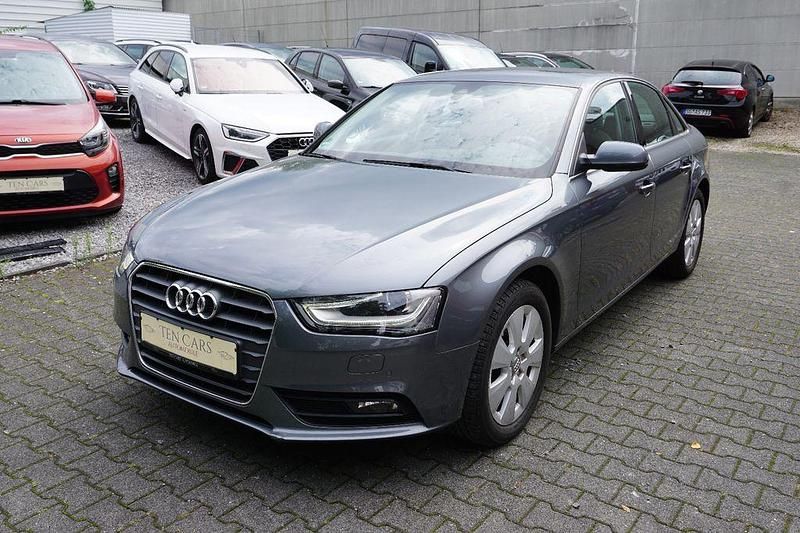 Gebraucht Audi A4 Ambiente 204 PS (150 kW) 2013 Grau Limousine
