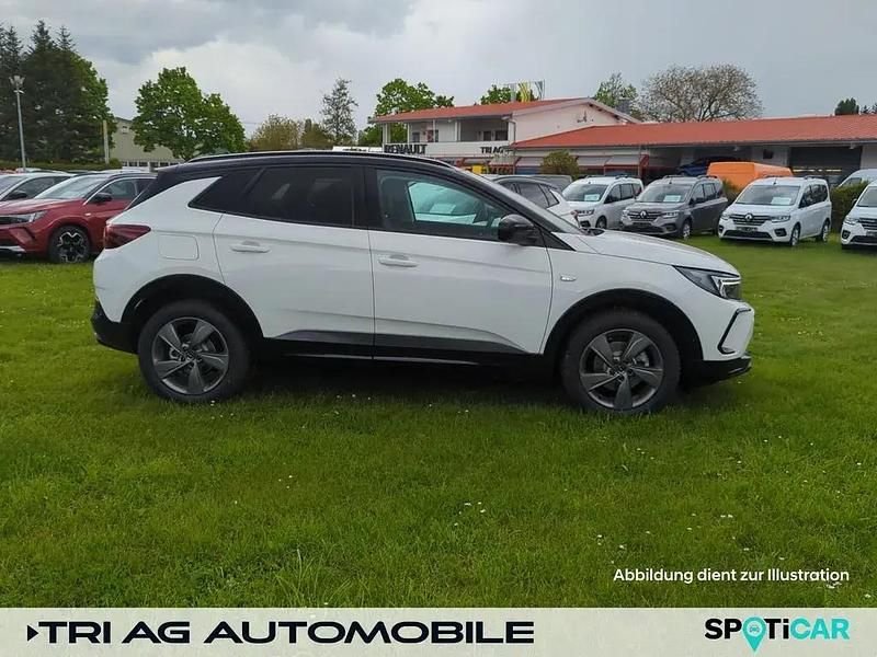 Gebraucht Opel Grandland X Style 131 PS (96 kW) 2024 Jade weiß (sl) SUV