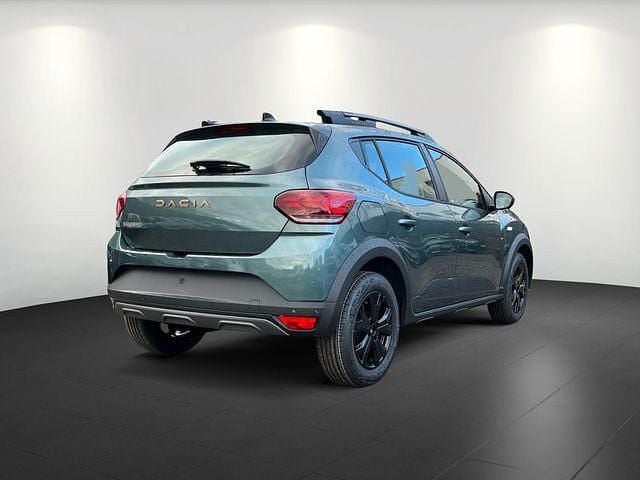 Gebraucht Dacia Sandero Extreme 91 PS (66 kW) 2025 Grün (zedergrün (grün)) Kleinwagen