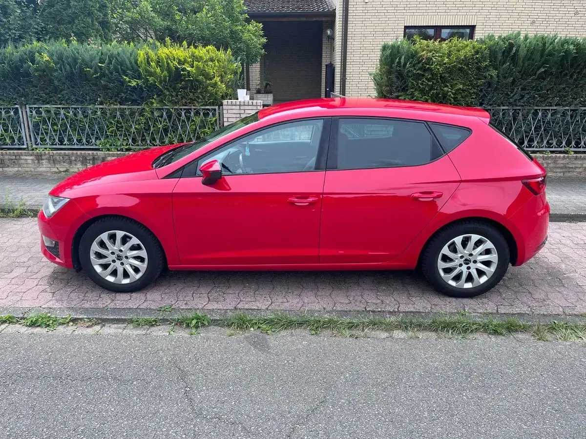 Gebraucht Seat Leon FR 140 PS (102 kW) 2013 Rot Limousine