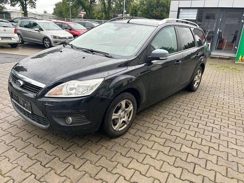 Schwarz Gebraucht 2009 Ford Focus Style Kombi | 750 € (Superpreis) - Bild 1/4