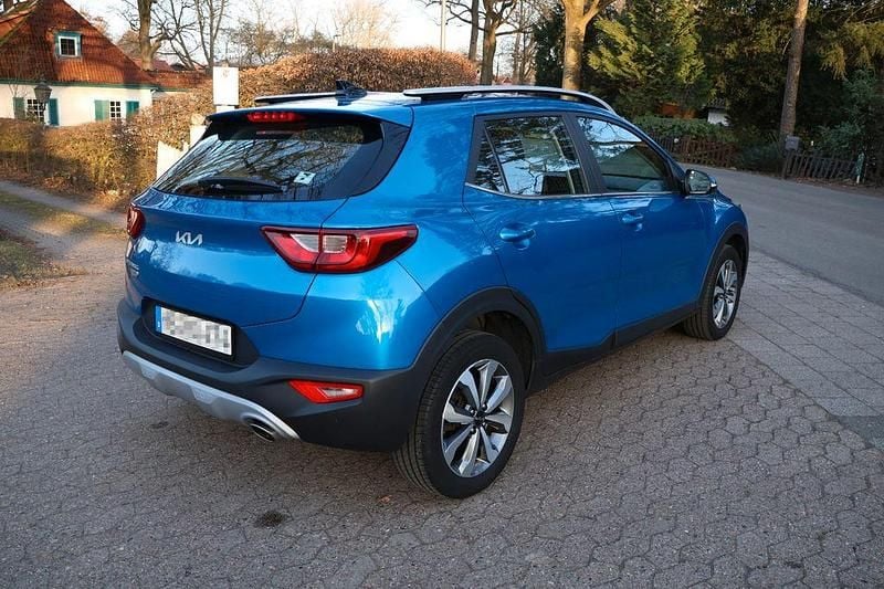 Gebraucht Kia Stonic 101 PS (74 kW) 2022 Blau SUV