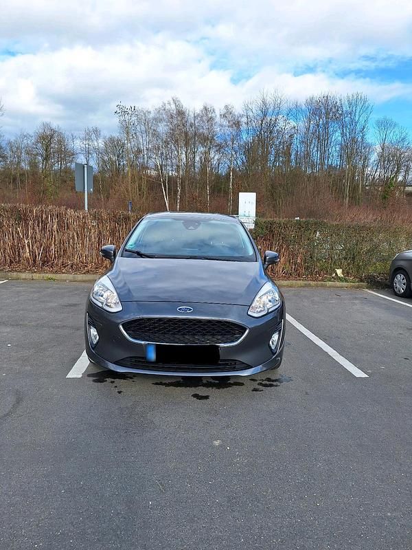 Gebraucht Ford Fiesta Cool & Connect 101 PS (74 kW) 2017 Limousine