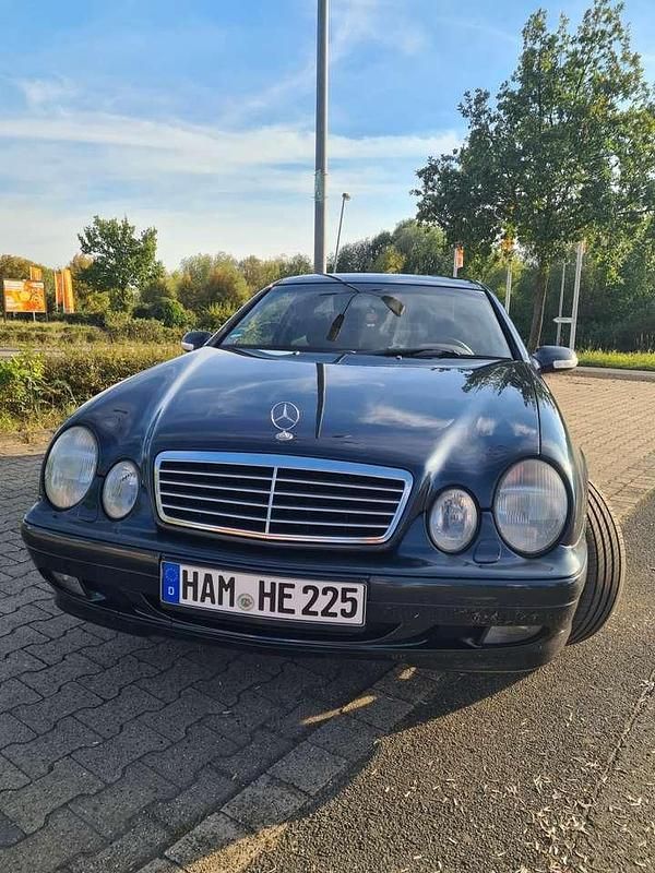 Gebraucht 2000 Mercedes CLK200 Avantgarde Coupé | 3.600 € - Bild 1/4