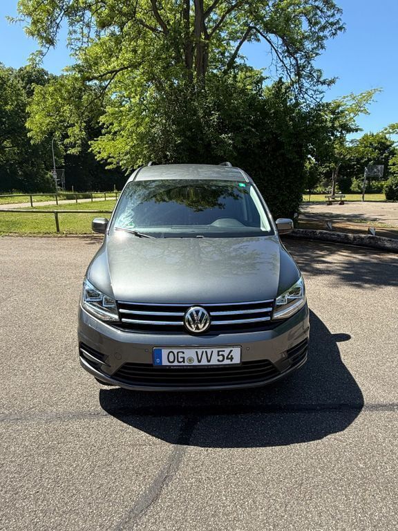 Grau Gebraucht 2016 VW Caddy Van / Kleinbus | 16.500 € (Fairer Preis) - Bild 1/4