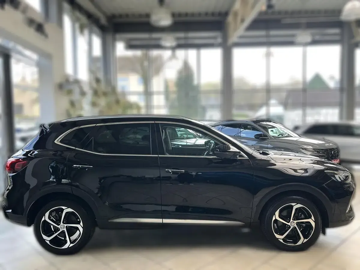 Gebraucht MG HS 162 PS (119 kW) 2024 Schwarz metallic SUV