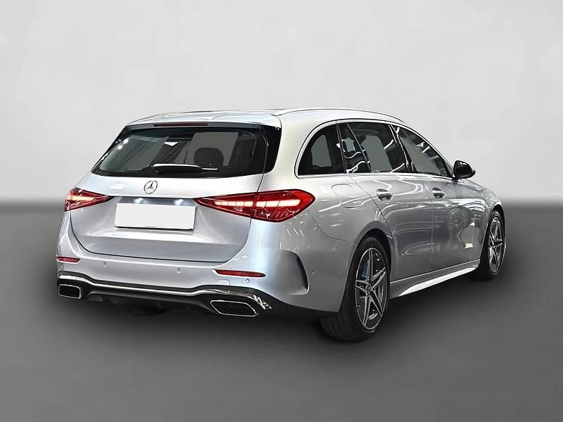 Gebraucht Mercedes C300 258 PS (189 kW) 2024 Silber Kombi