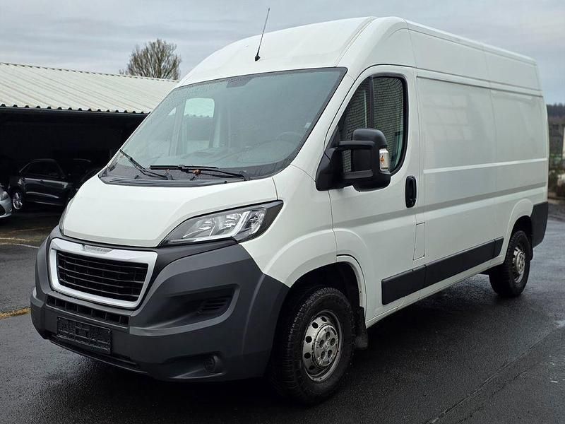 Weiß Gebraucht 2017 Peugeot Boxer Van | 11.990 € (Guter Preis) - Bild 1/4