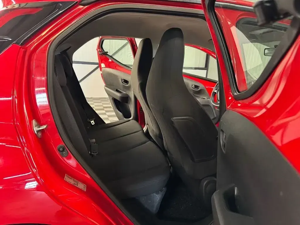 Gebraucht Toyota Aygo 72 PS (52 kW) 2021 Rot Kleinwagen