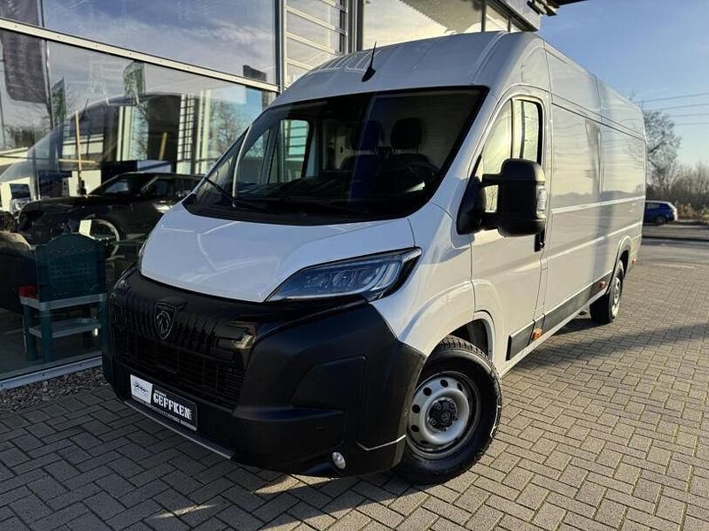 Gebraucht Peugeot Boxer 179 PS (131 kW) 2024 Eisweiß Van
