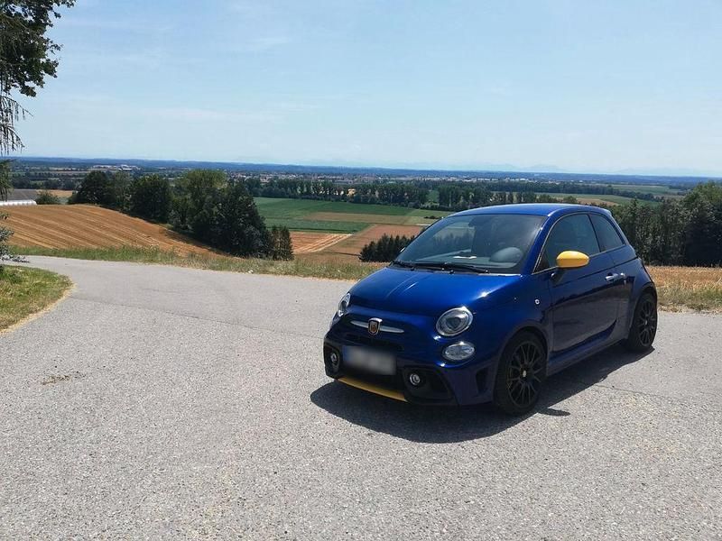 Gebraucht Abarth 595 Pista 160 PS (117 kW) 2018 Blau Kleinwagen