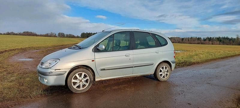 Gebraucht Renault Mégane 107 PS (78 kW) 2001 Grau Kleinwagen