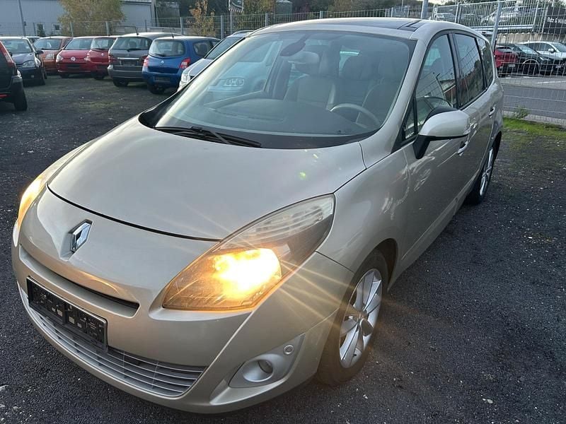Silber Gebraucht 2009 Renault Scénic III Van / Kleinbus | 1.999 € - Bild 1/4