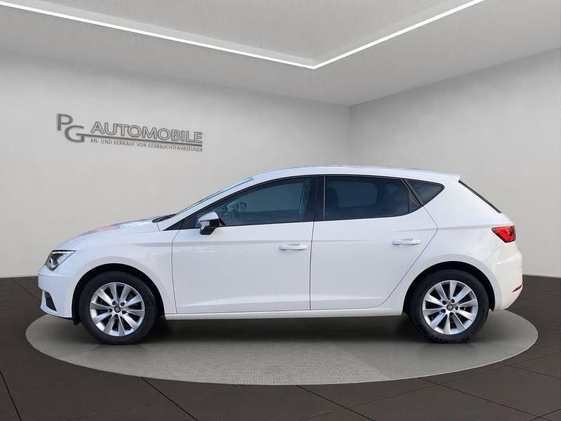 Gebraucht Seat Leon Style 131 PS (96 kW) 2020 Weiß Limousine